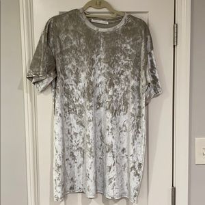 Crushed velvet short sleeve dress